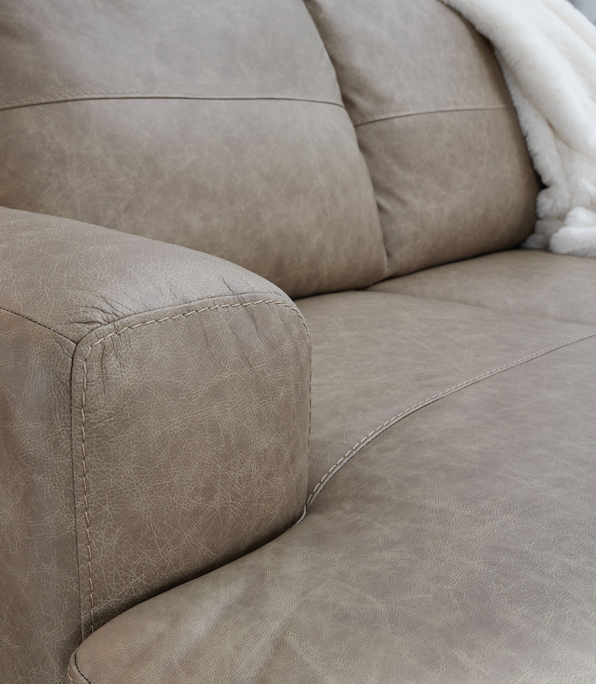 Amuleto Collection — view 3