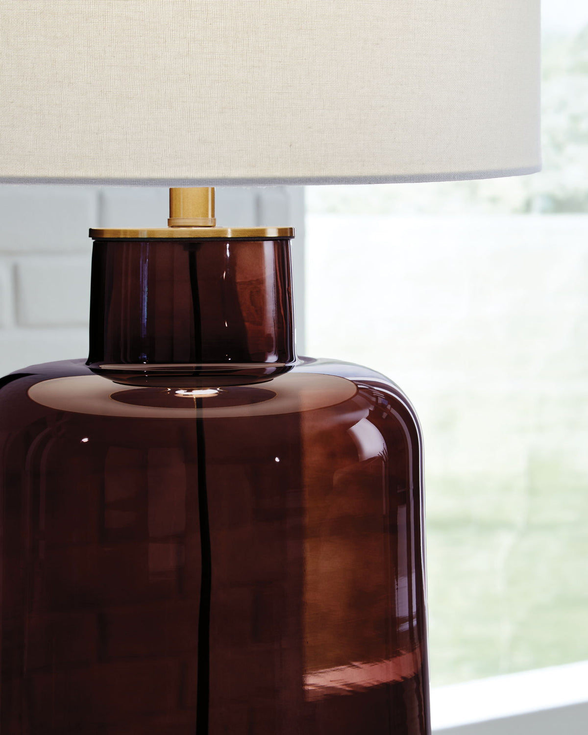 Mette - Glass Table Lamp - Brown / Gold Finish — view 3