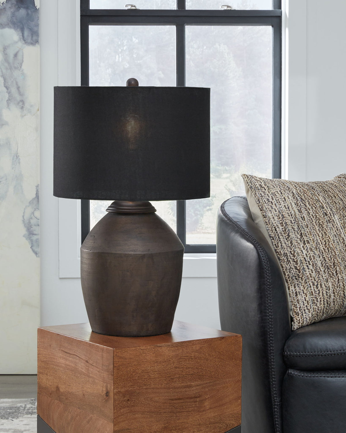Naareman - Terracotta Table Lamp - Metallic Black — view 2