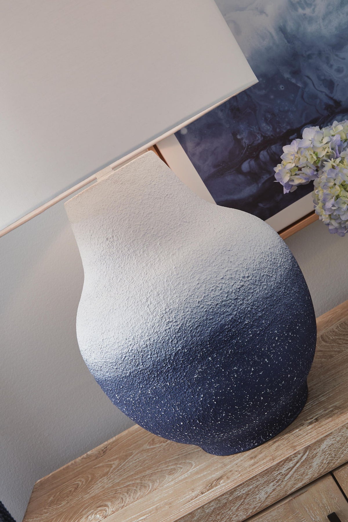 Dashland - Metal Table Lamp - White / Navy — view 4
