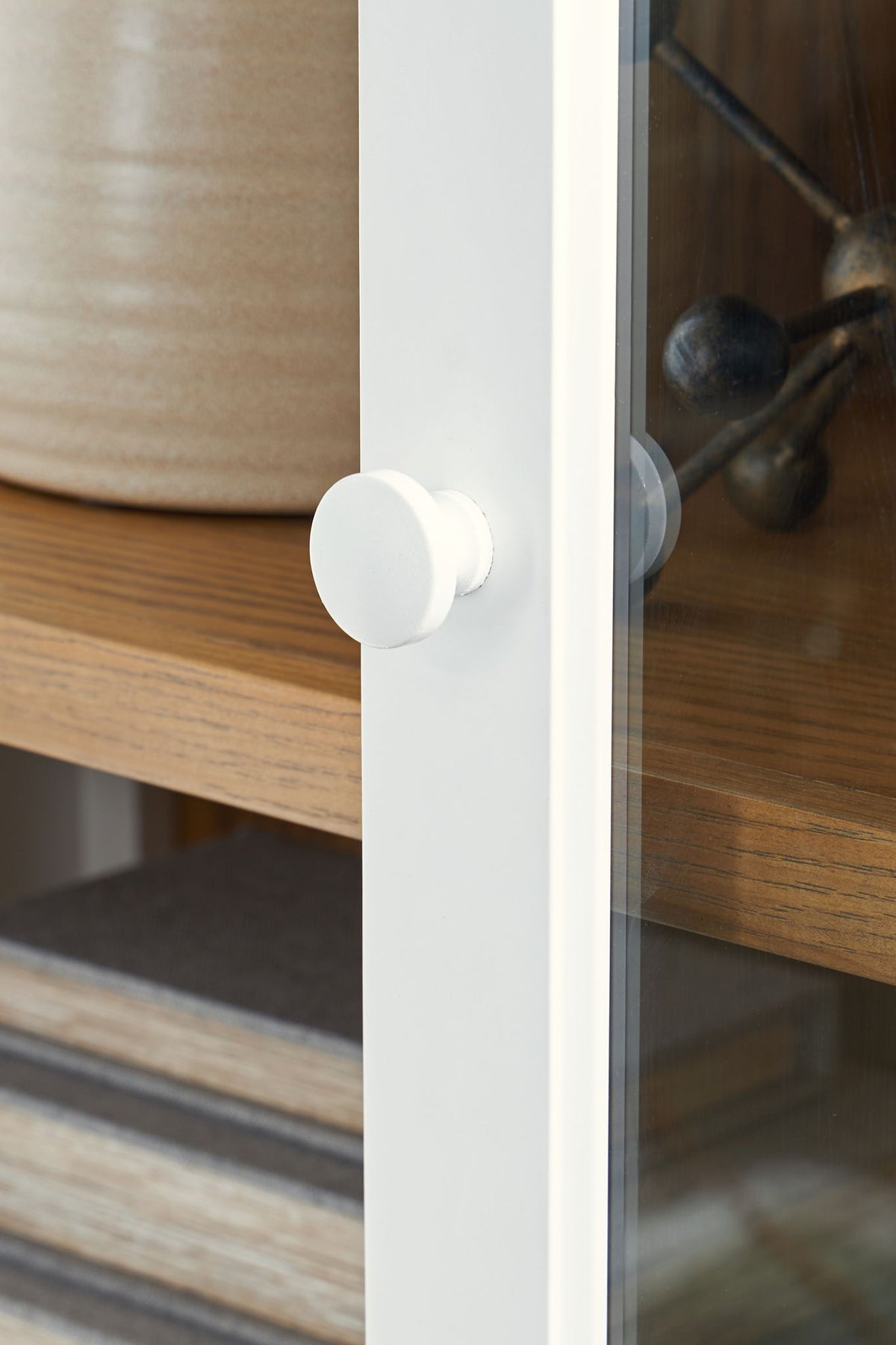 Dagandale - Accent Cabinet - White / Natural — view 6