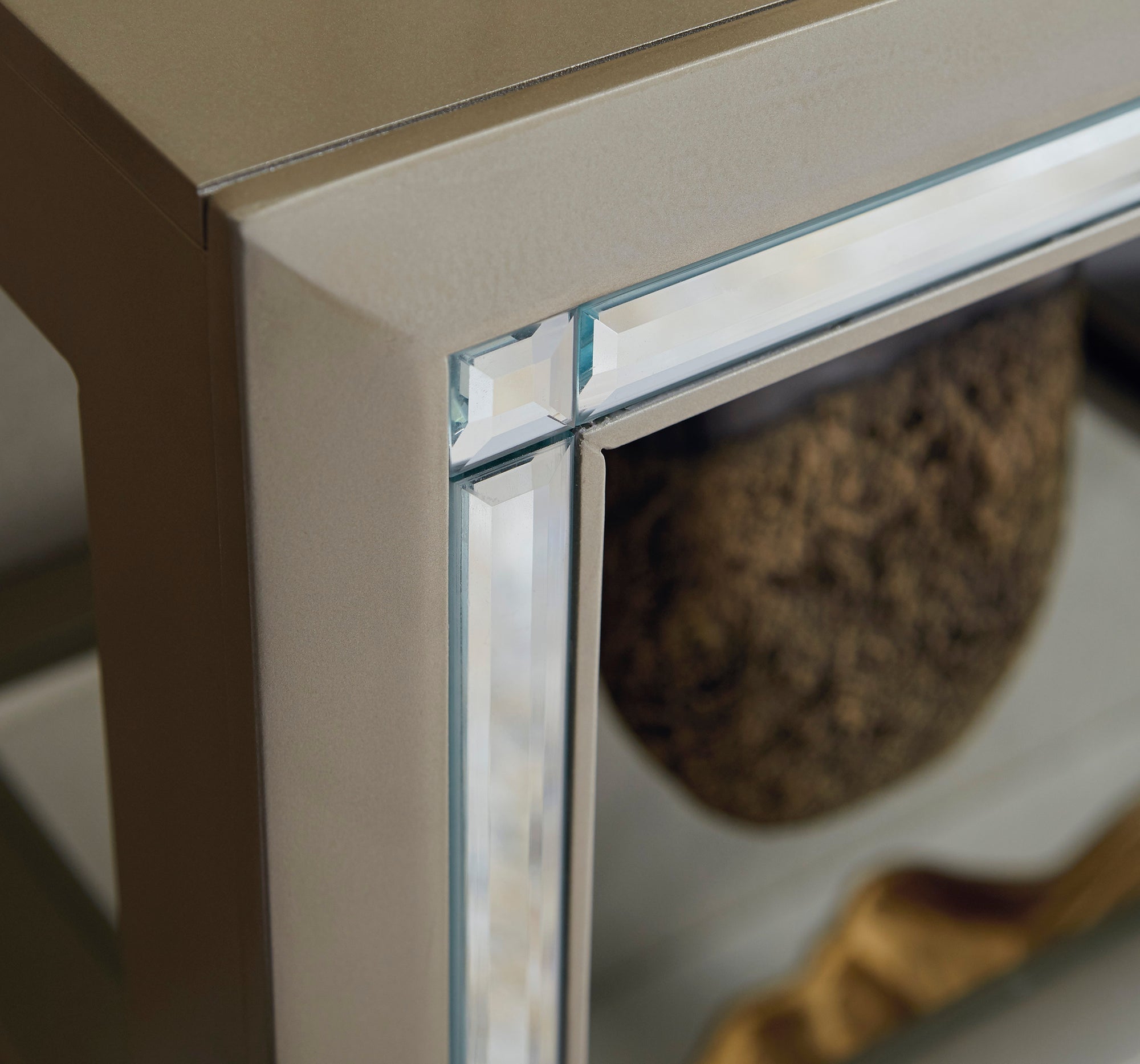A4000336 - Accent Cabinet