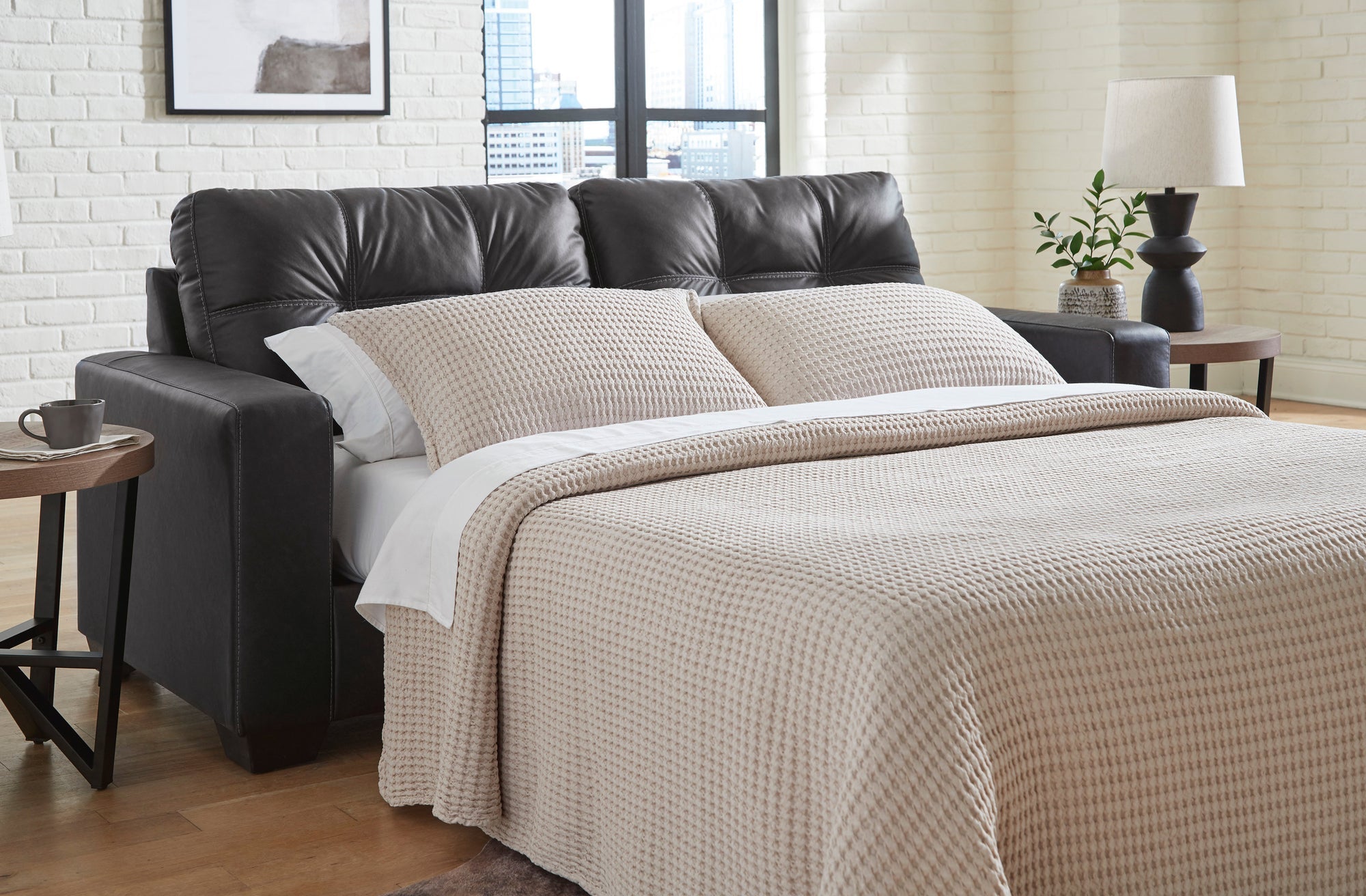 Ashley 1700439 Queen Sleeper Sofa
